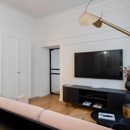 Premium Apartment In Parisian Style In The Heart Of Old Krakow Luaran gambar