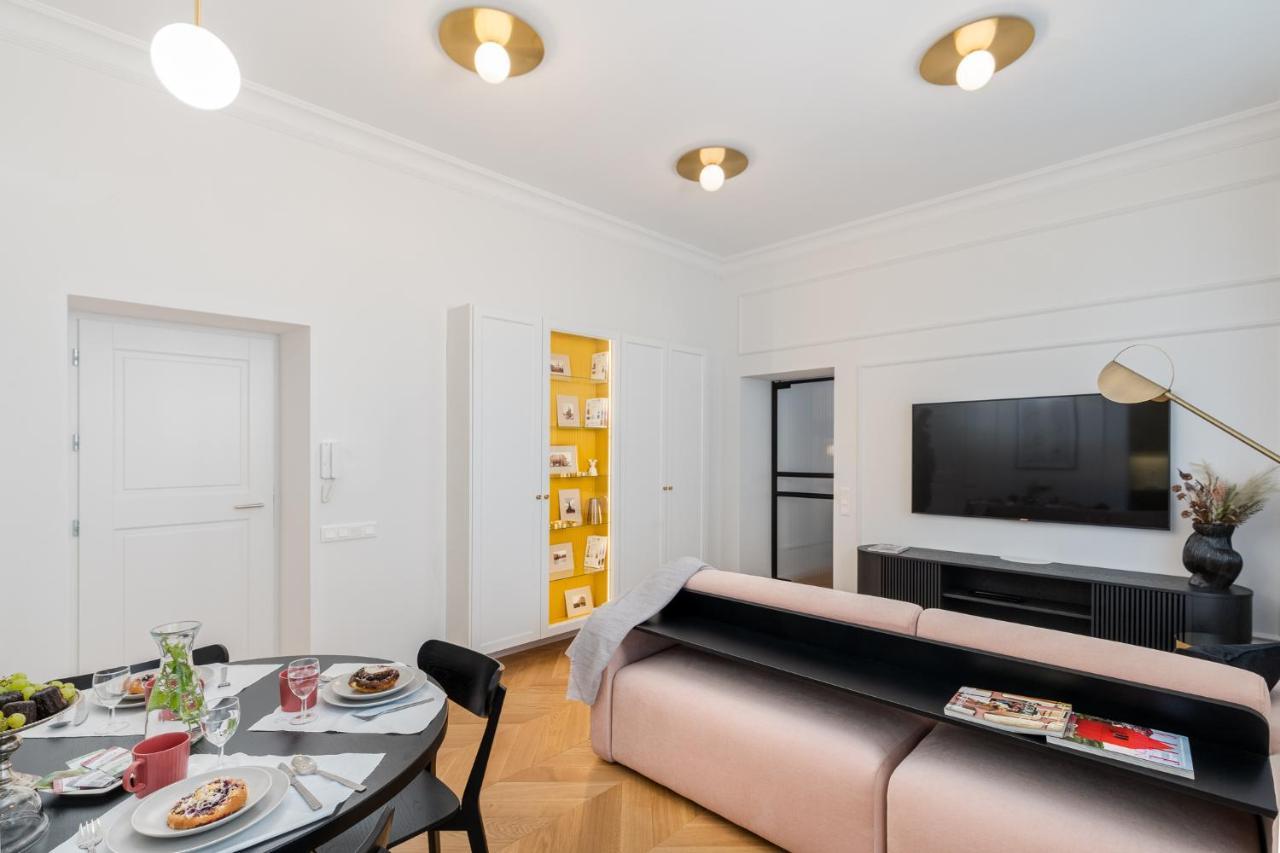 Premium Apartment In Parisian Style In The Heart Of Old Krakow Luaran gambar