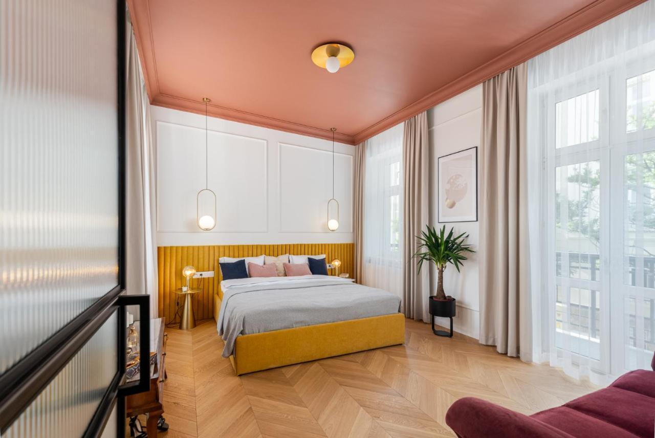Premium Apartment In Parisian Style In The Heart Of Old Krakow Luaran gambar
