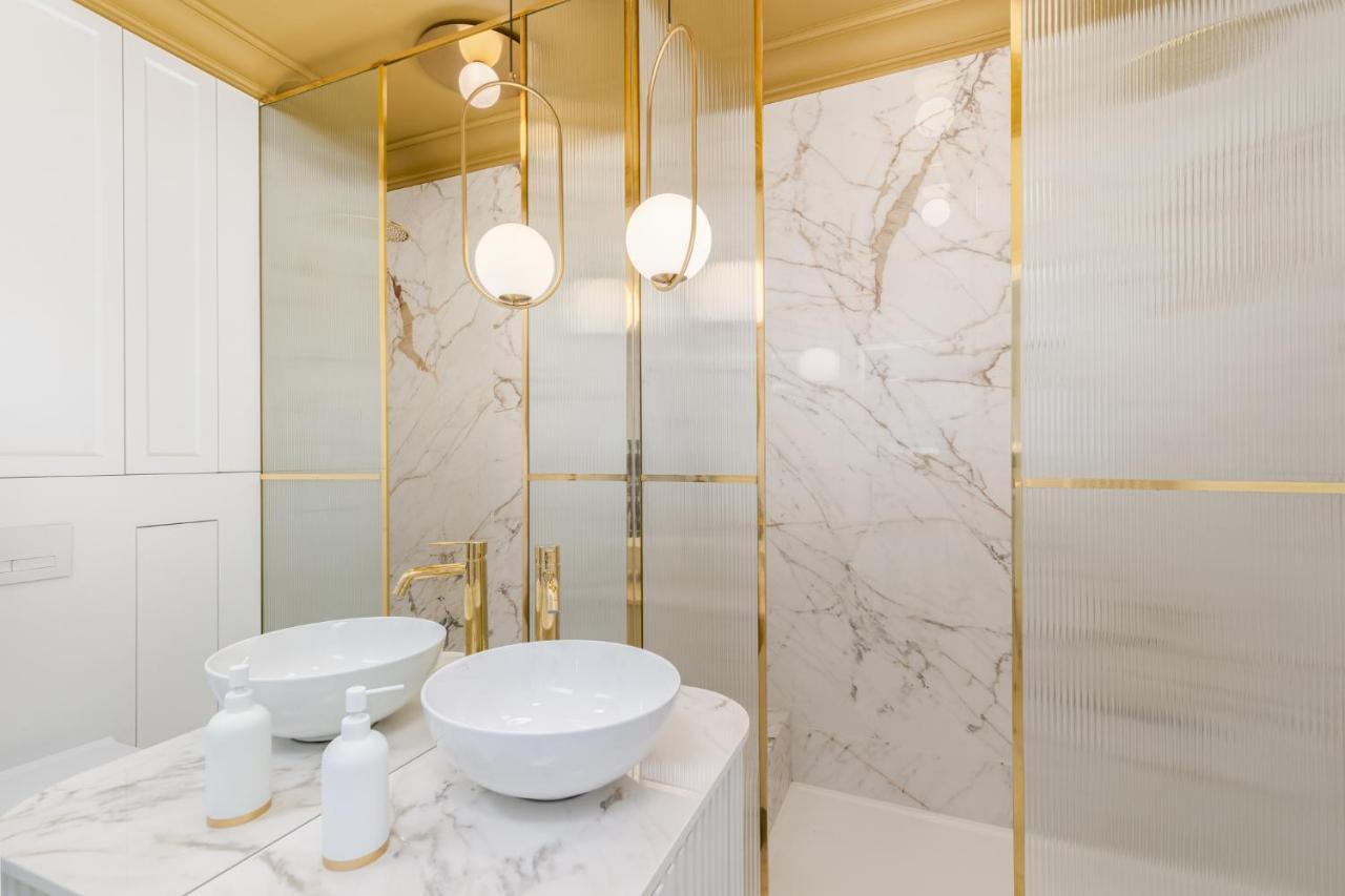 Premium Apartment In Parisian Style In The Heart Of Old Krakow Luaran gambar